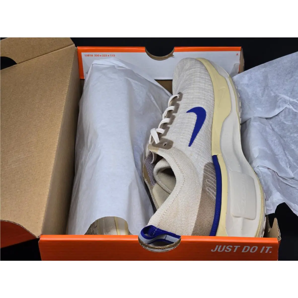 Nike shoes - Nike ZoomX Invincible Run 3 - HF4309-126 - Beige 7