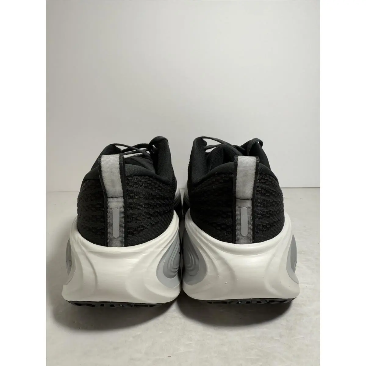 Nike shoes - Nike Vomero Plus - Vomero Plus - HV8150-101 - Gray 3