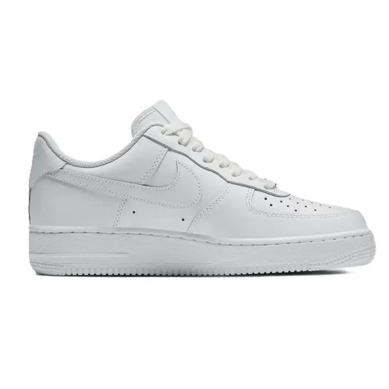 Nike shoes - White 1