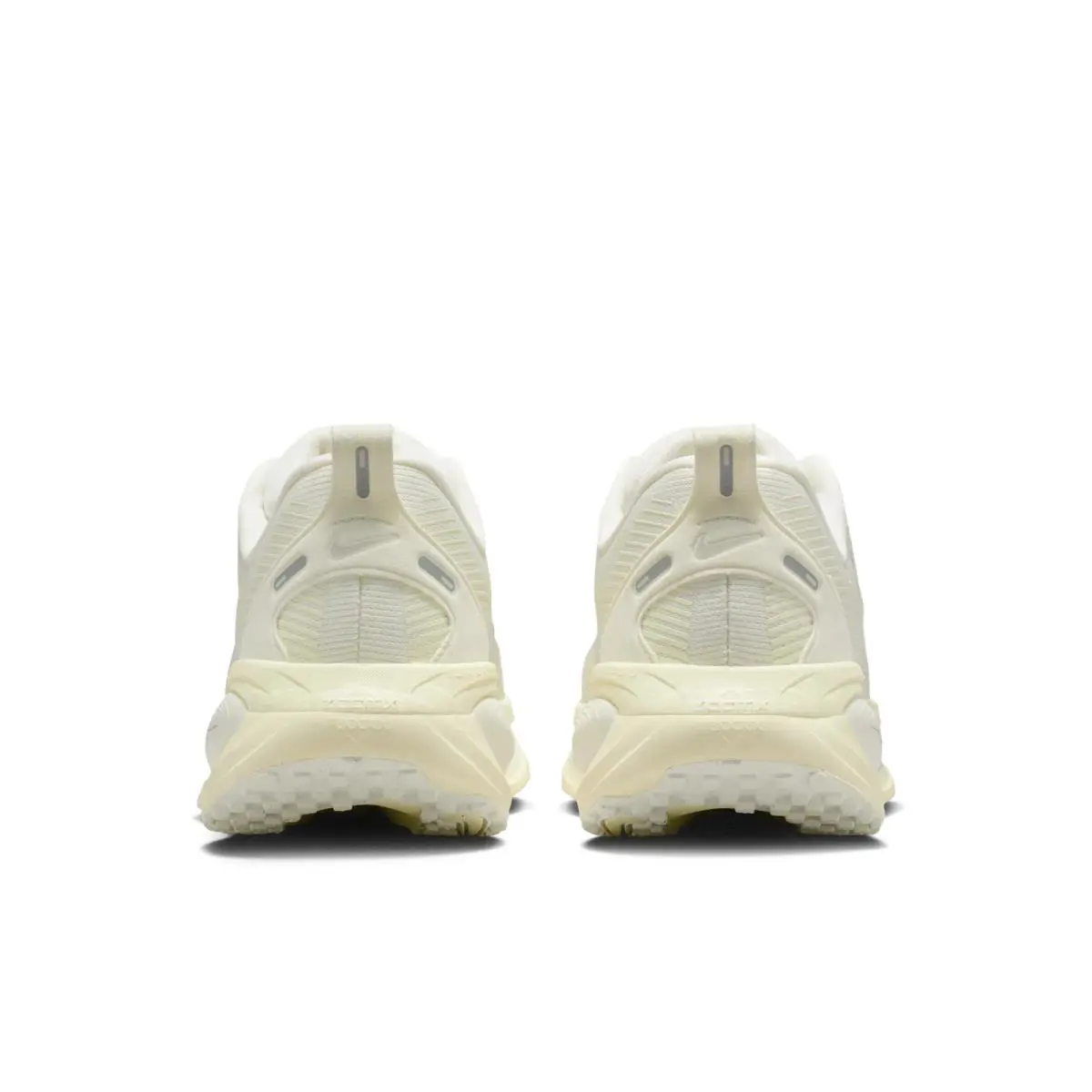 Nike shoes - Nike Vomero 18 - Vomero - HM6804-110 - Beige 4