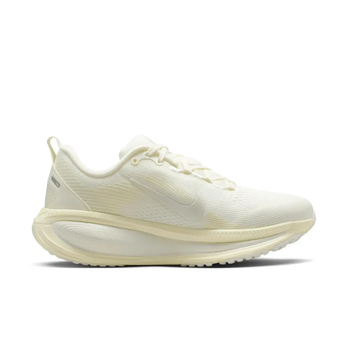 Nike shoes - Nike Vomero 18 - Vomero - HM6804-110 - Beige 9