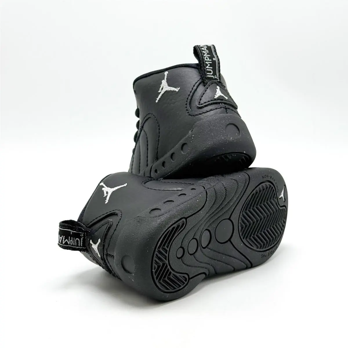 Nike shoes - Black 8