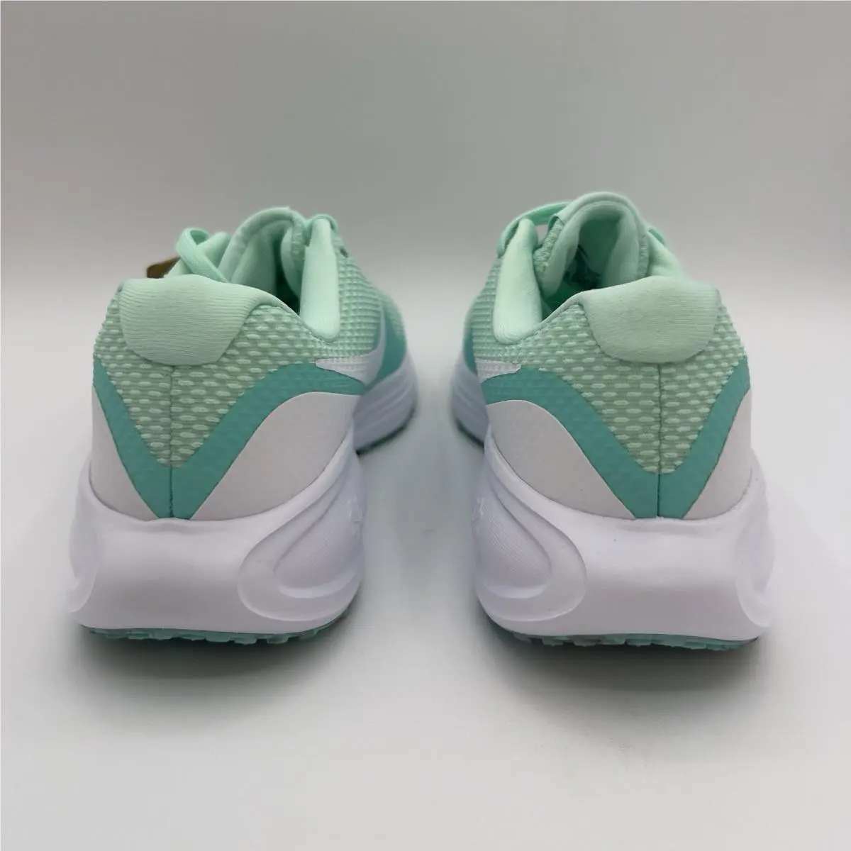 Nike shoes - Nike Revolution 8 - Revolution - HJ8485-300 - Green 4