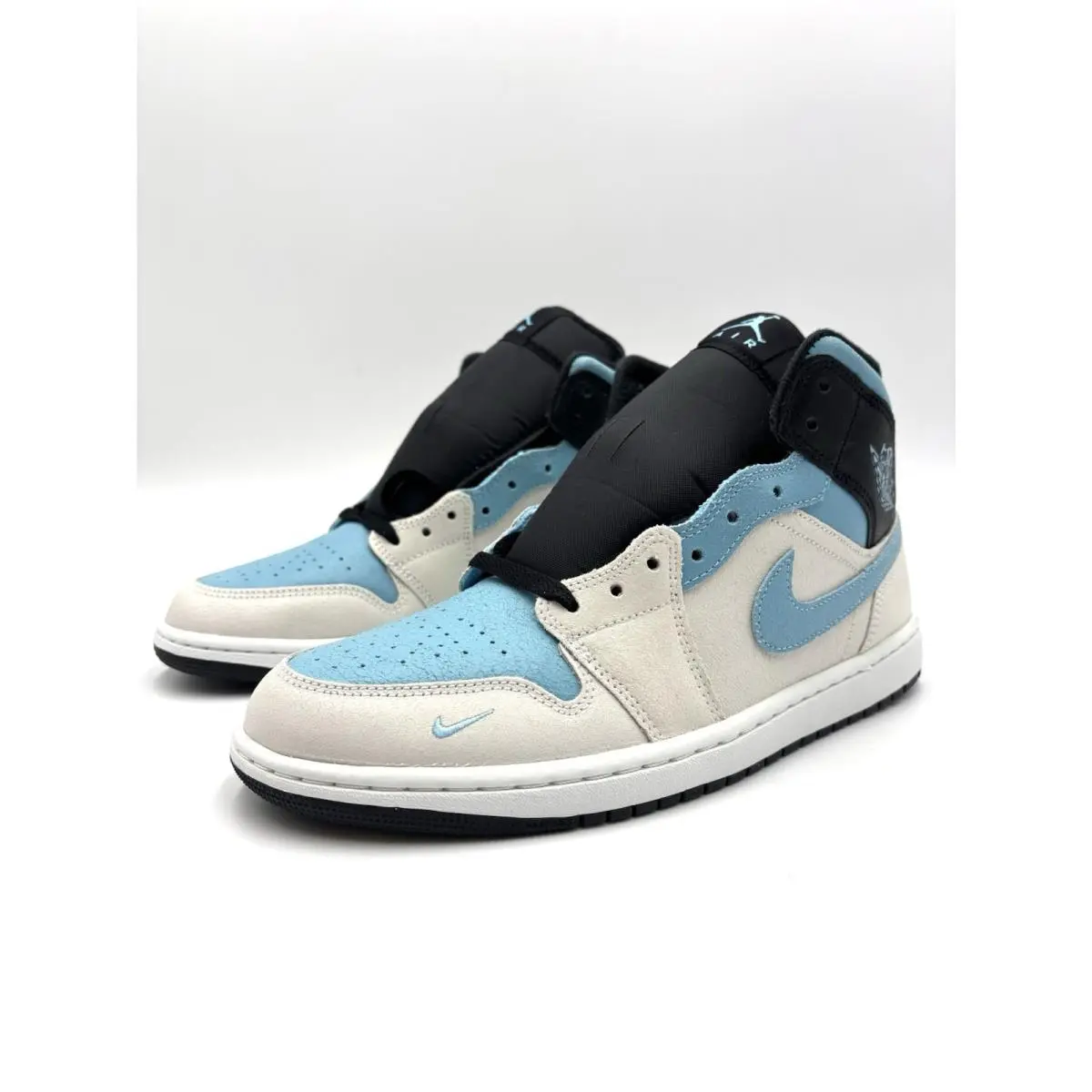 Nike shoes - Air Jordan 1 Mid SE - IM6567-121 - Blue 0
