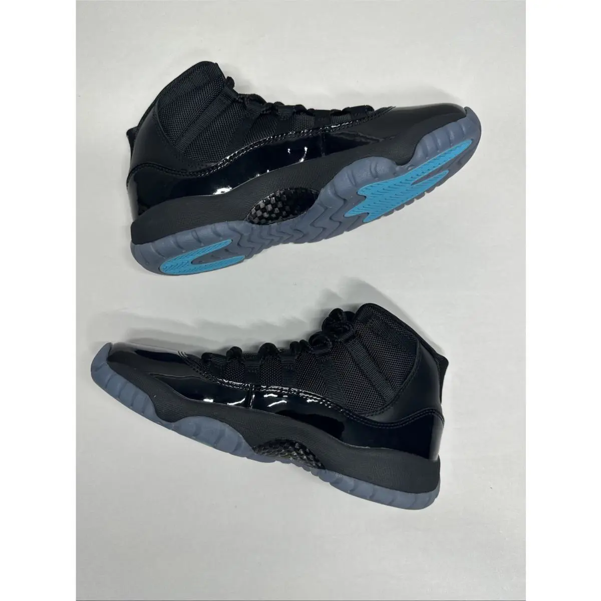 Nike shoes - Air Jordan 11 - Air - 378038-047 - Blue 4