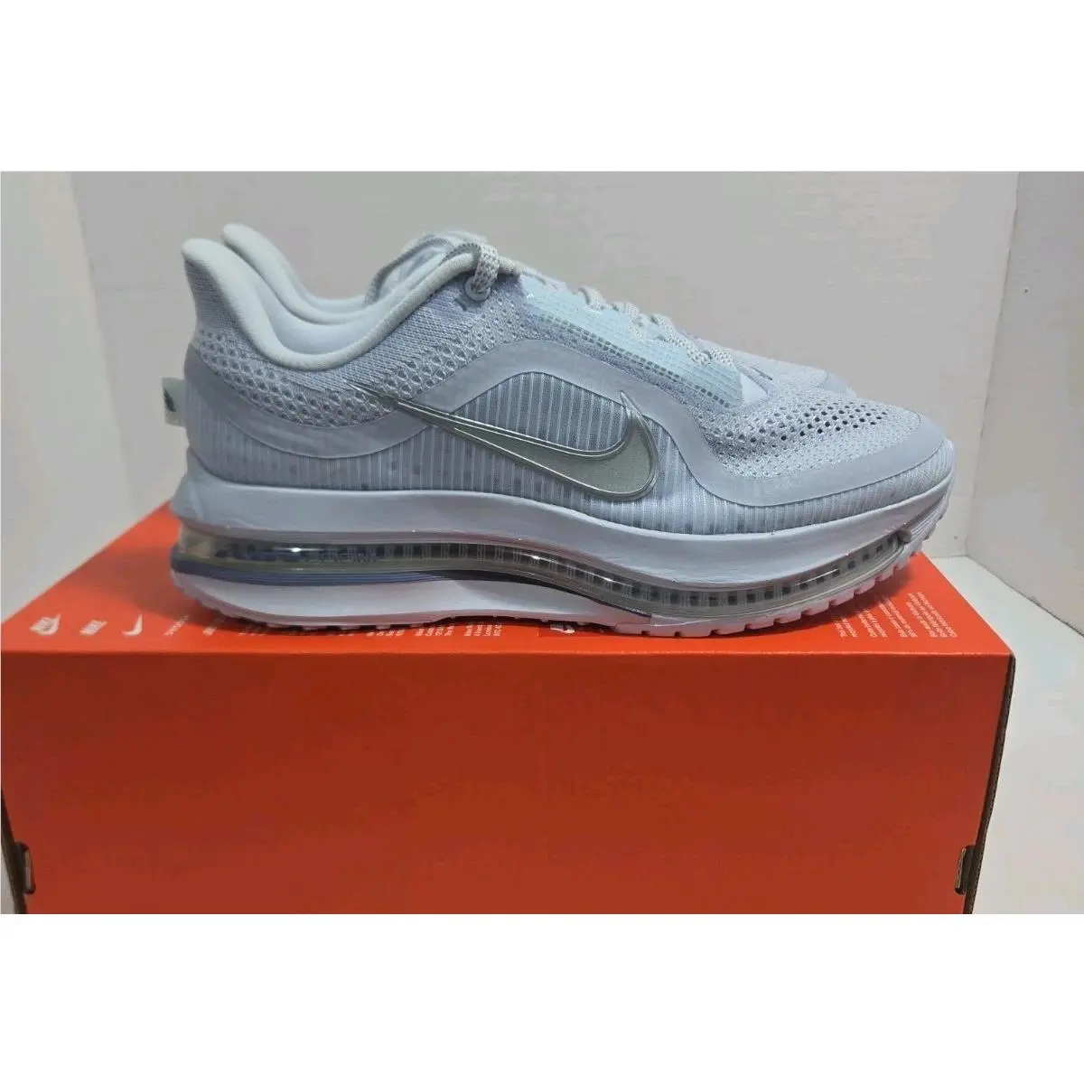 Nike Pegasus Premium SE Light Grey Silver HQ2593-006 Women`s Size 8.5