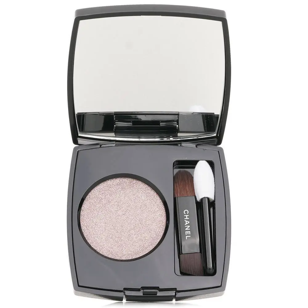 Chanel Ombre Essentielle Multi-use Longwearing Eyeshadow