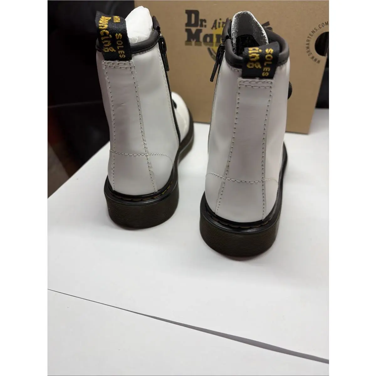 Dr. Martens shoes - Kid `s Collection 1460 - Kid Collection - White (UPC: 0190665321661) 9