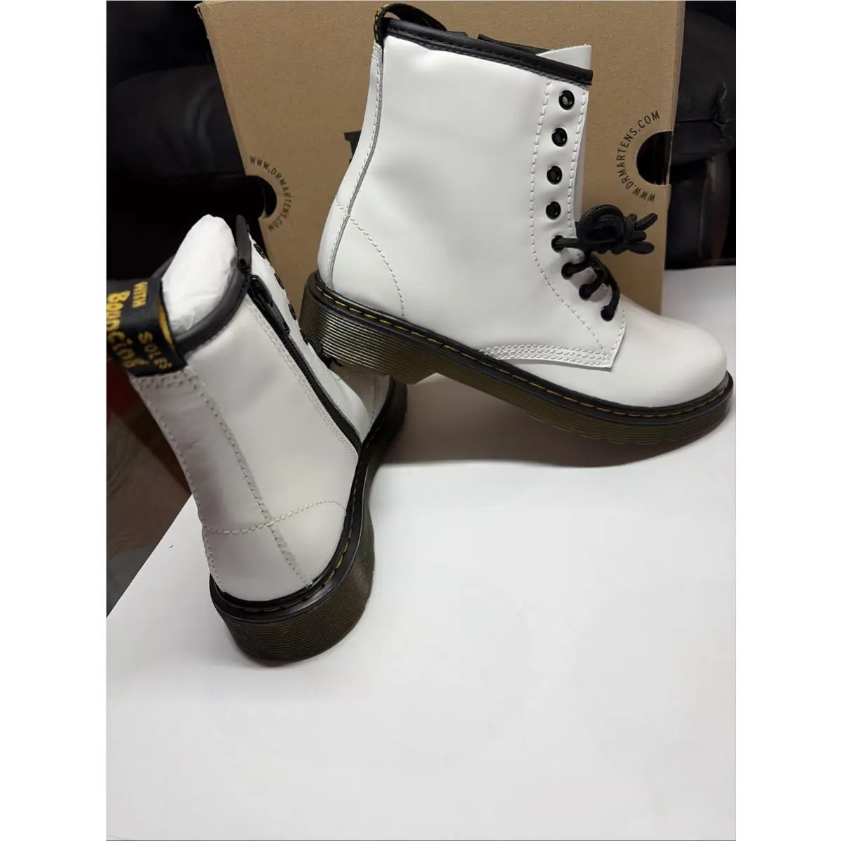 Dr. Martens shoes - Kid `s Collection 1460 - Kid Collection - White (UPC: 0190665321661) 10