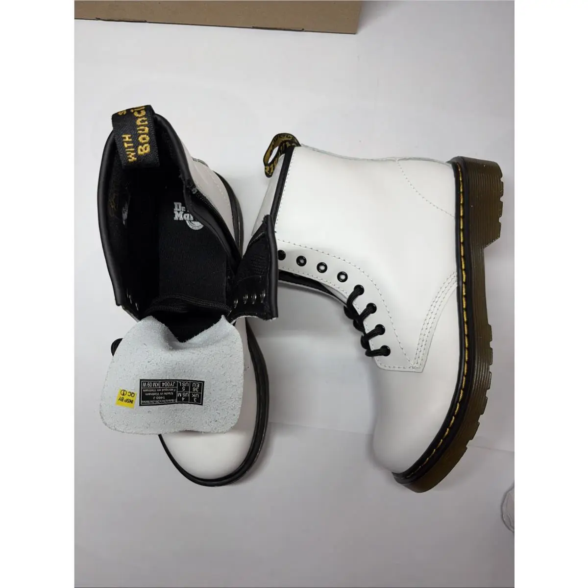 Dr. Martens shoes - Kid `s Collection 1460 - Kid Collection - White (UPC: 0190665321661) 4