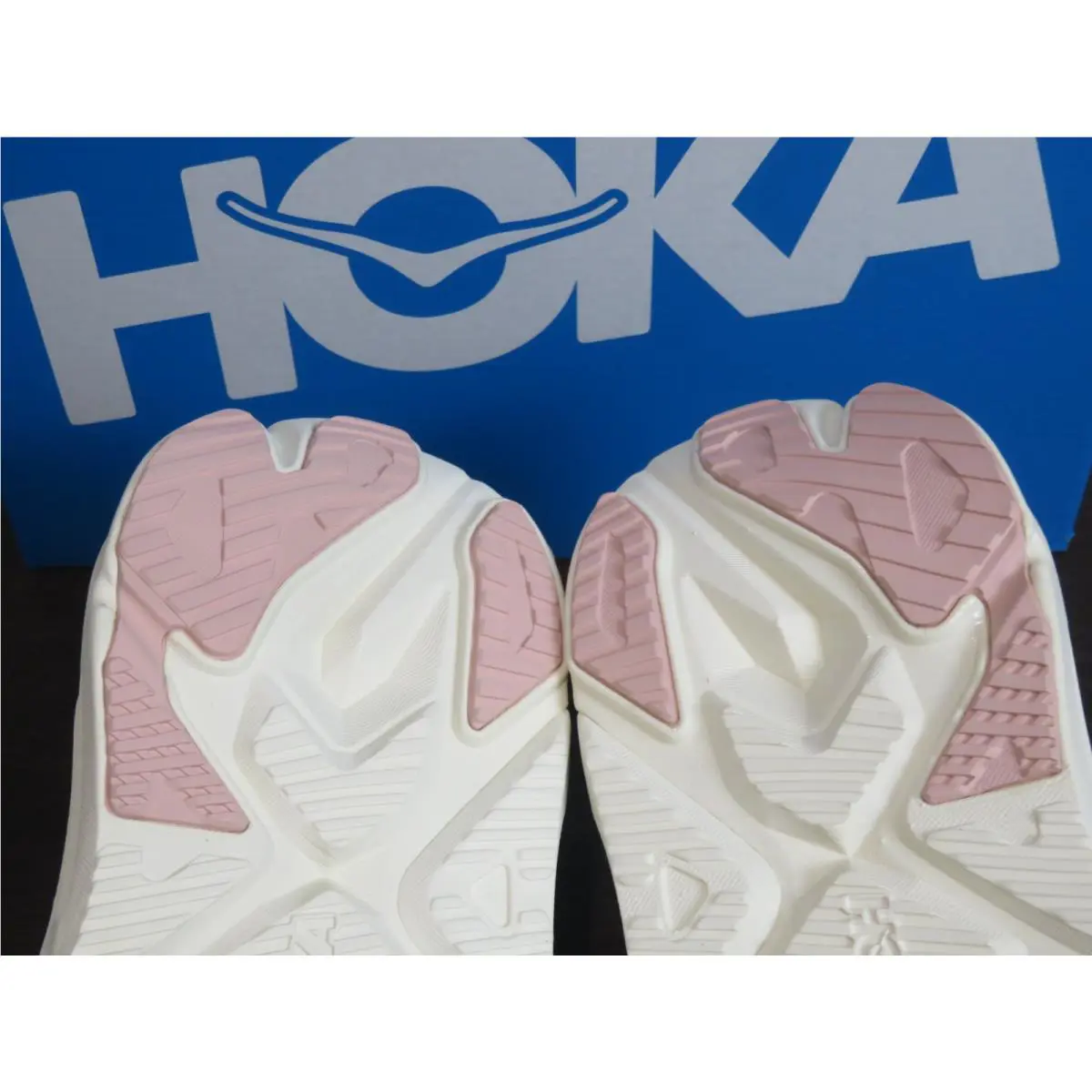Hoka shoes - Hoka One One Arahi 8 - 1168691 ARRS - White 7