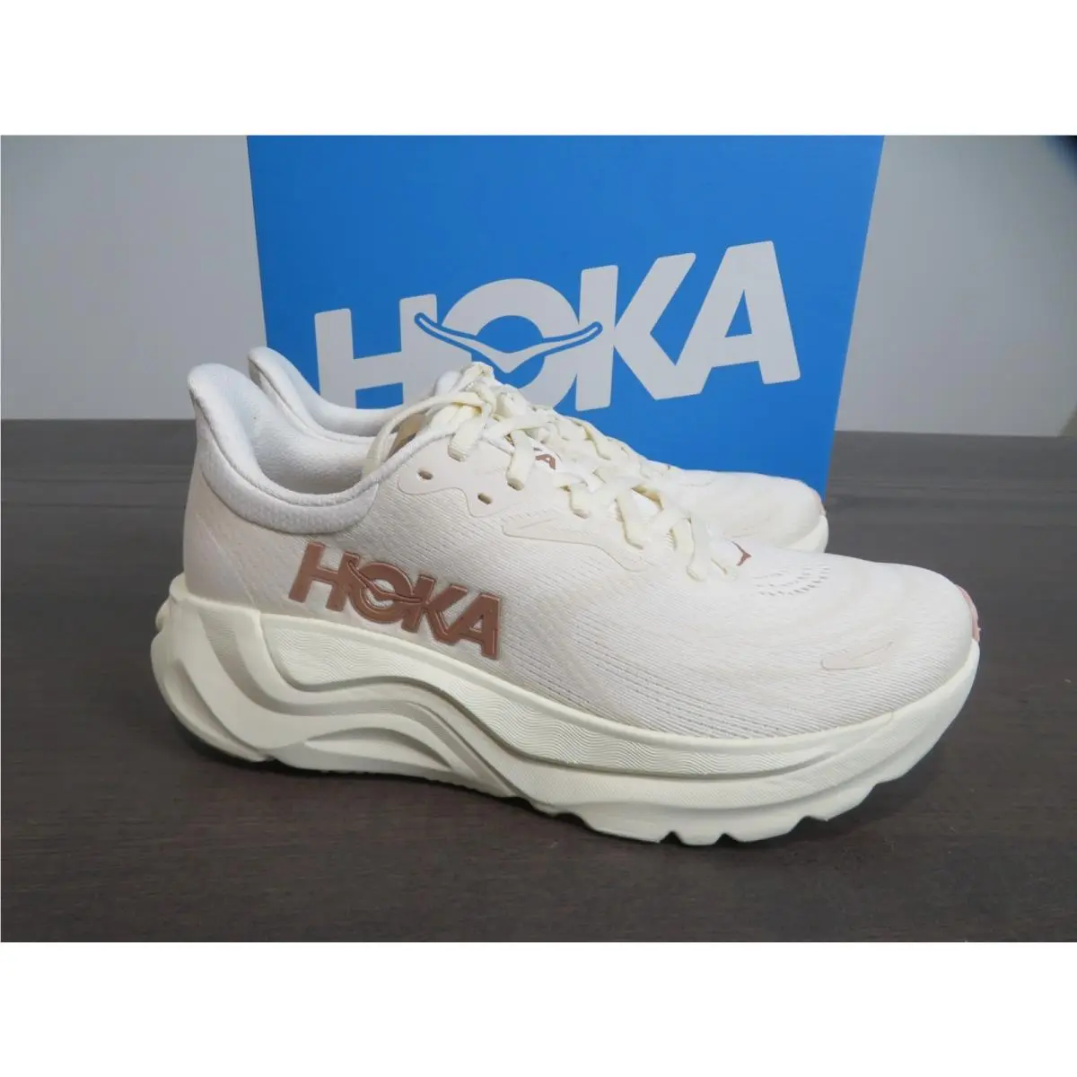 Hoka One One Arahi 8 Womens Size 10 Running Shoes 1168691 Arrs Rose Gold Gym