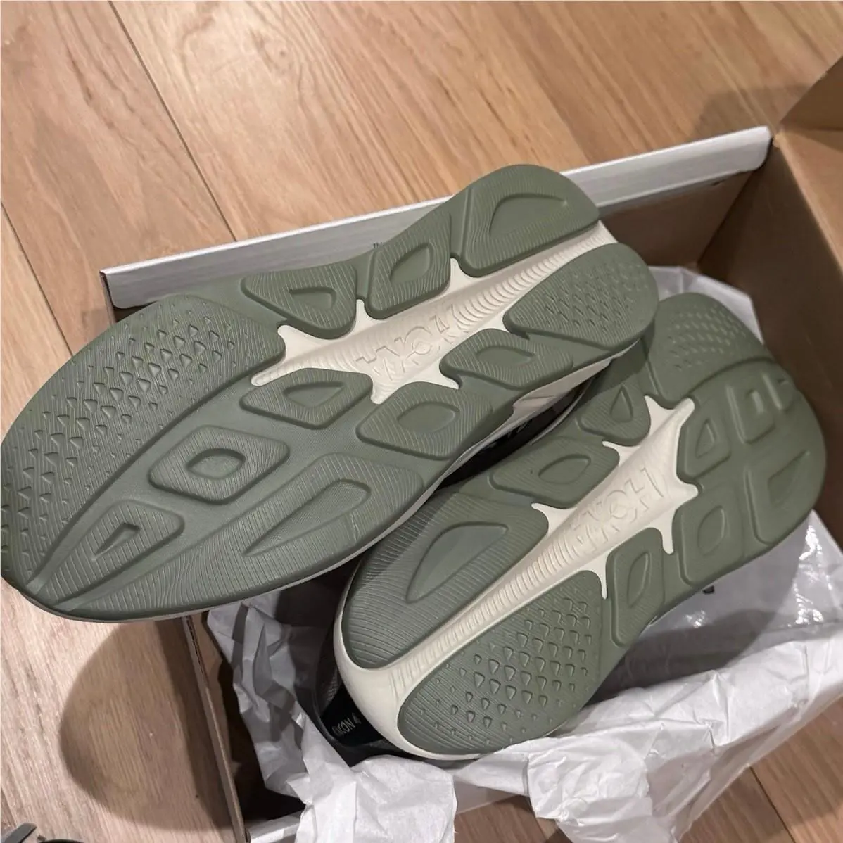 Hoka shoes - Green 5