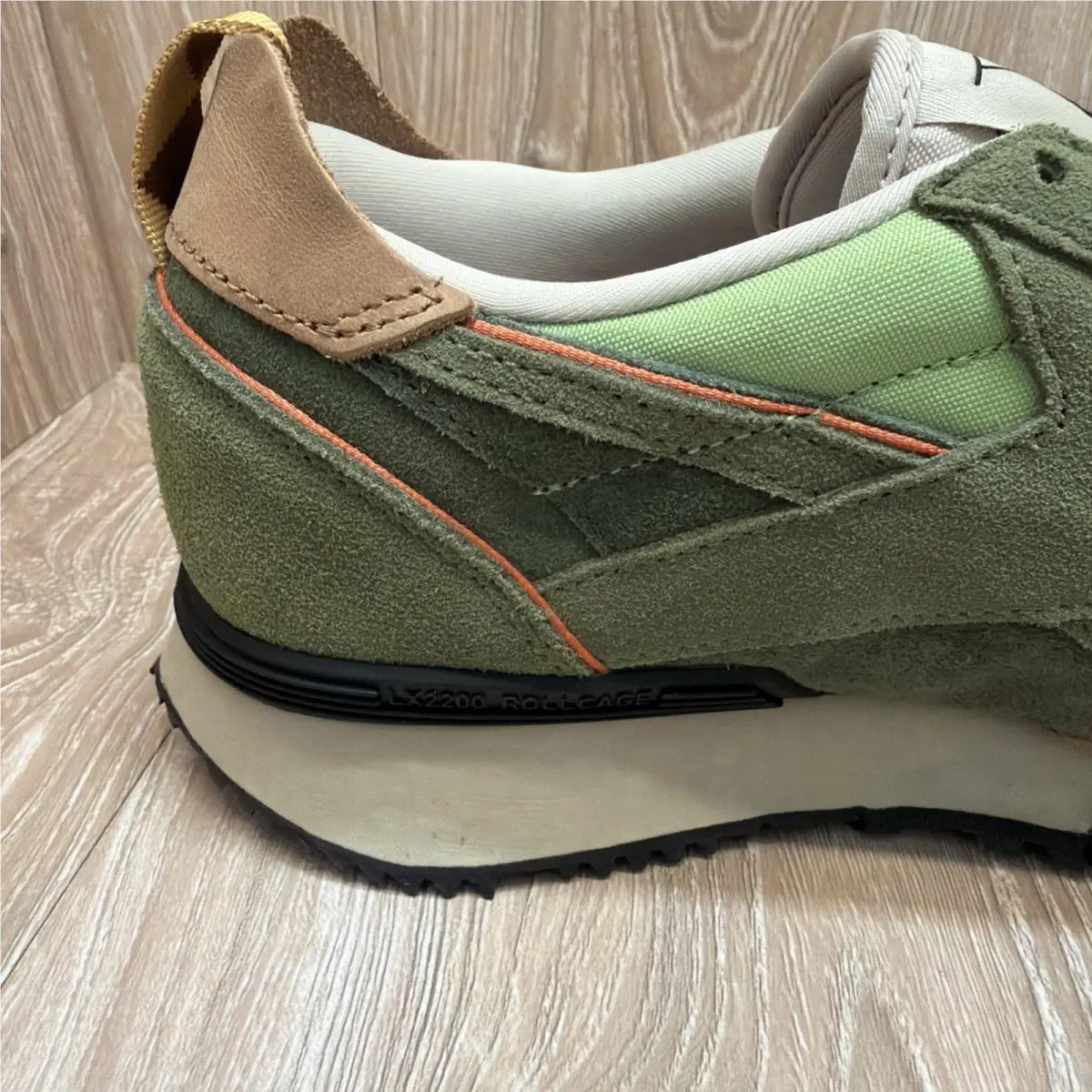 Reebok shoes - Reebok LX2200 - 100201776 - Green 4