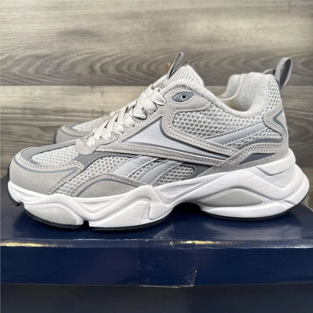 Reebok shoes - Reebok Charge - Charge - Gray (UPC: 0198179127861) 8