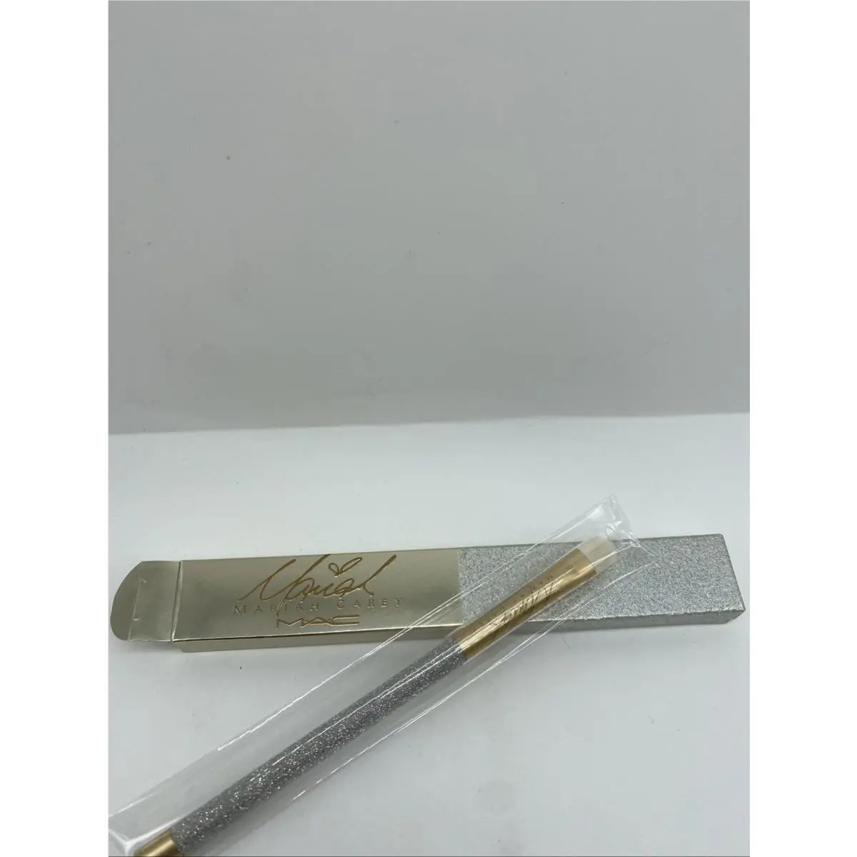 Mac Mariah Carey 239E Eye Shader Brush Rare Eyeshadow Holiday W/receipt
