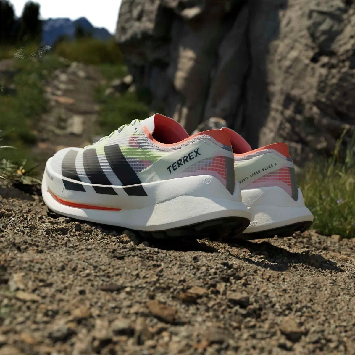 Adidas shoes TERREX - Frozen Lemon/Core Black/Pulse Mint 4