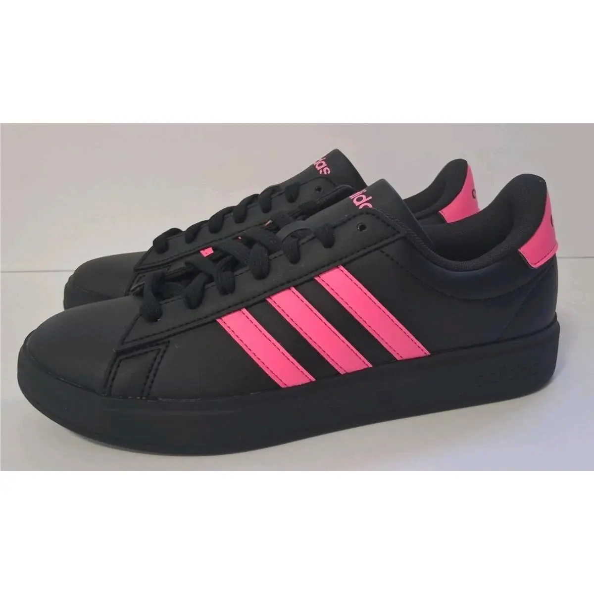 Adidas Grand Court 2.0 Women’s Sneakers Black JS1757 Box Has Cosmetic Damage