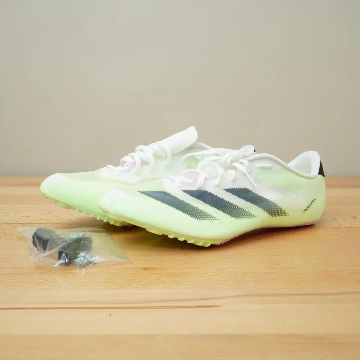 Adidas Sprintstar US Men 10.5 Woman 11.5 Track and Field Cleats IG7446 Unisex