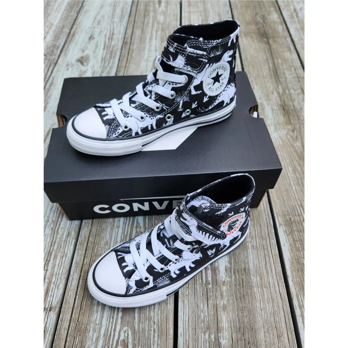 Converse shoes - Converse Chuck Taylor All Star - Black/White (UPC: 194435470146) 1