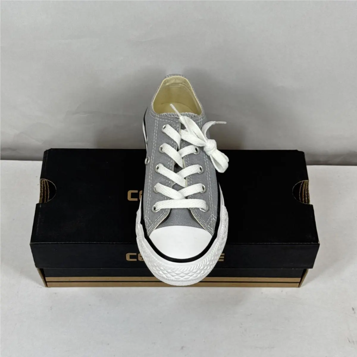 Converse shoes - Grey (UPC: 888754728834) 0