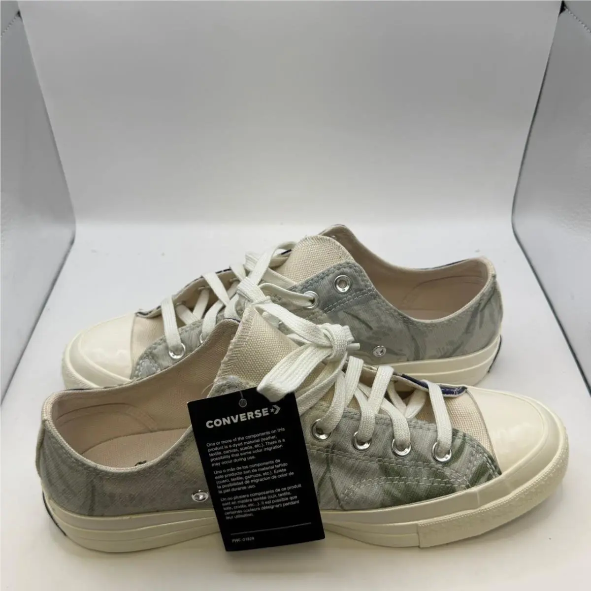 Converse shoes - Hawaiian 1