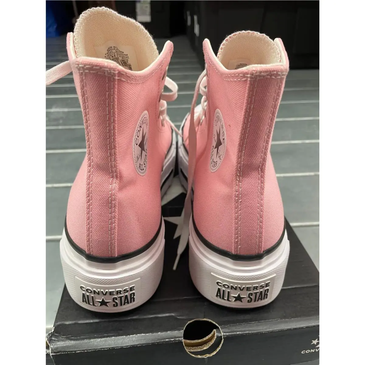Converse shoes - Pink 3