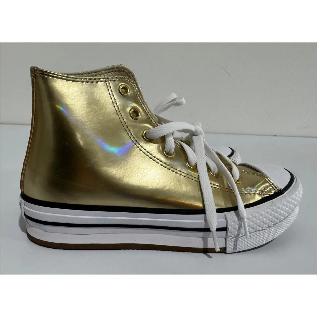 Converse shoes - Gold 2