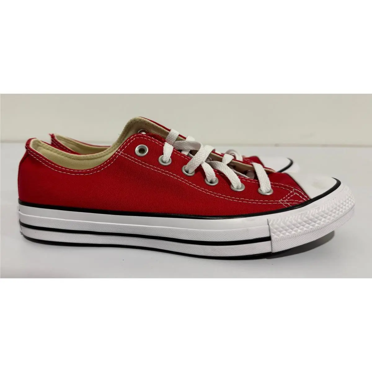 Converse shoes - Red 2