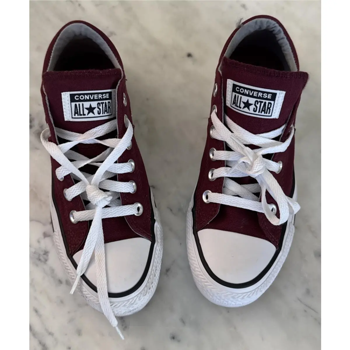 Converse Chuck Taylor All Star Womens 7 Shoes Sneakers Low Top Burgundy