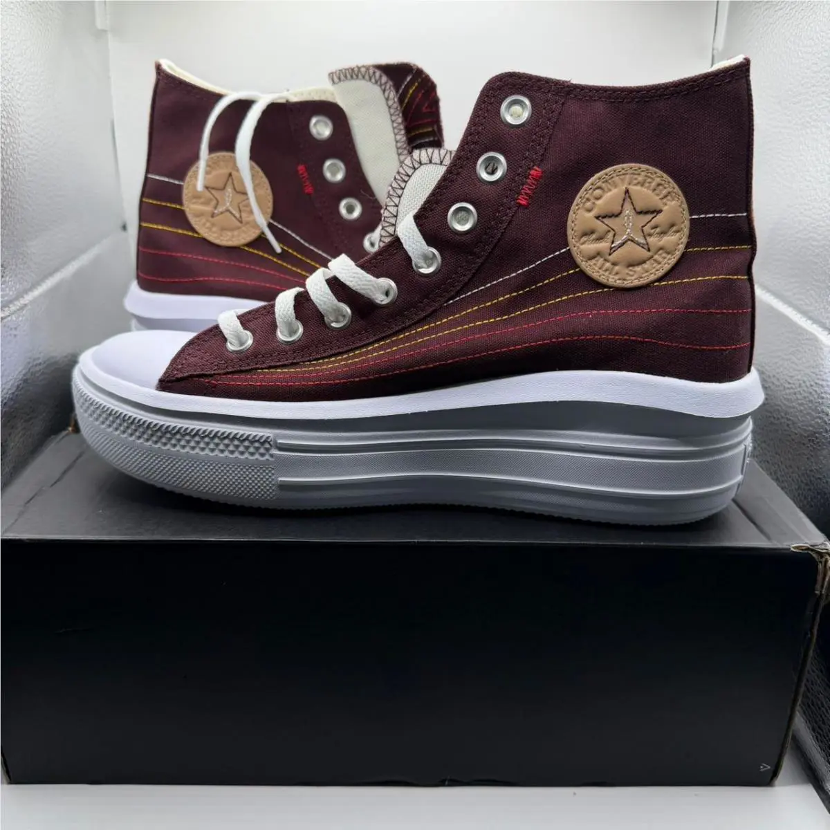 Converse shoes - Bloodstone 0