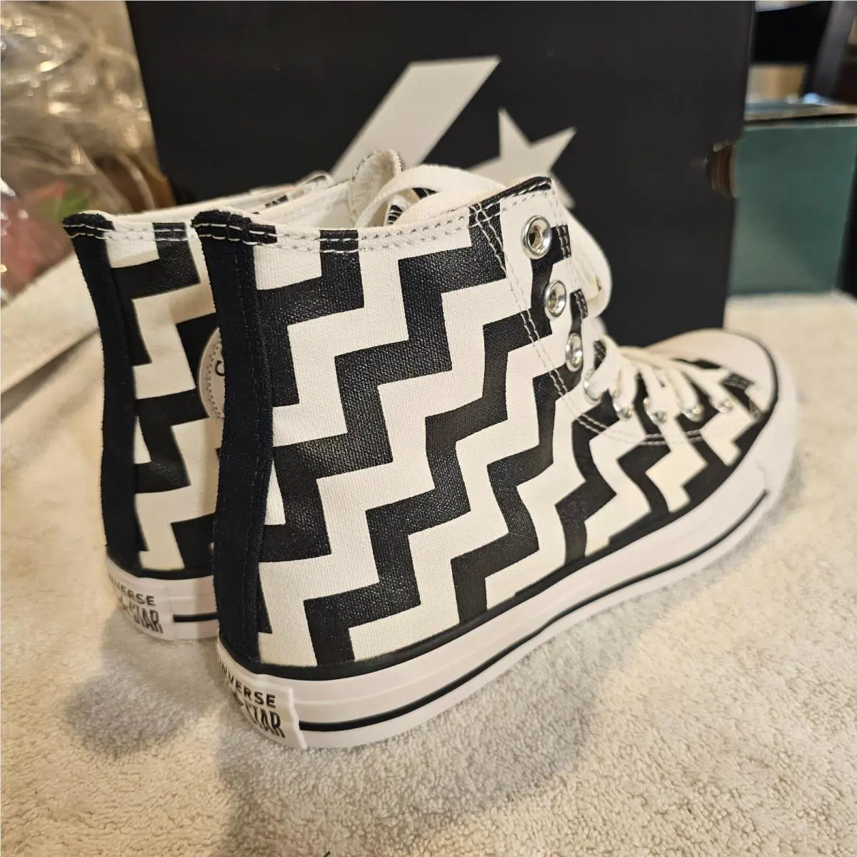 Converse shoes - Chuck Taylor All Star - Chuck Taylor All Star - 565213F - White 8