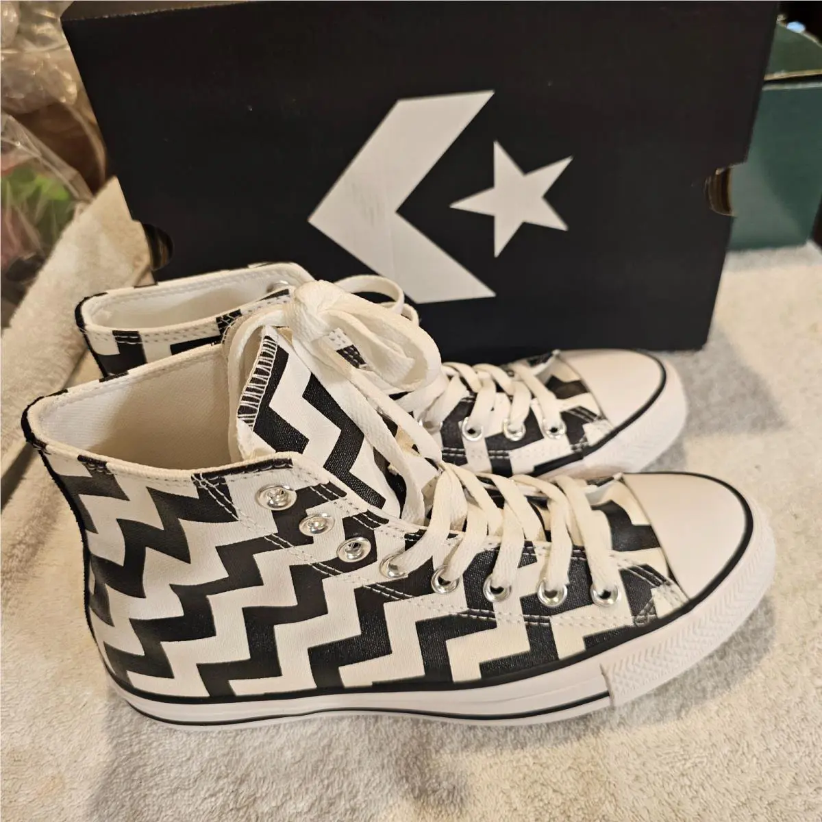 Converse shoes - Chuck Taylor All Star - Chuck Taylor All Star - 565213F - White 1