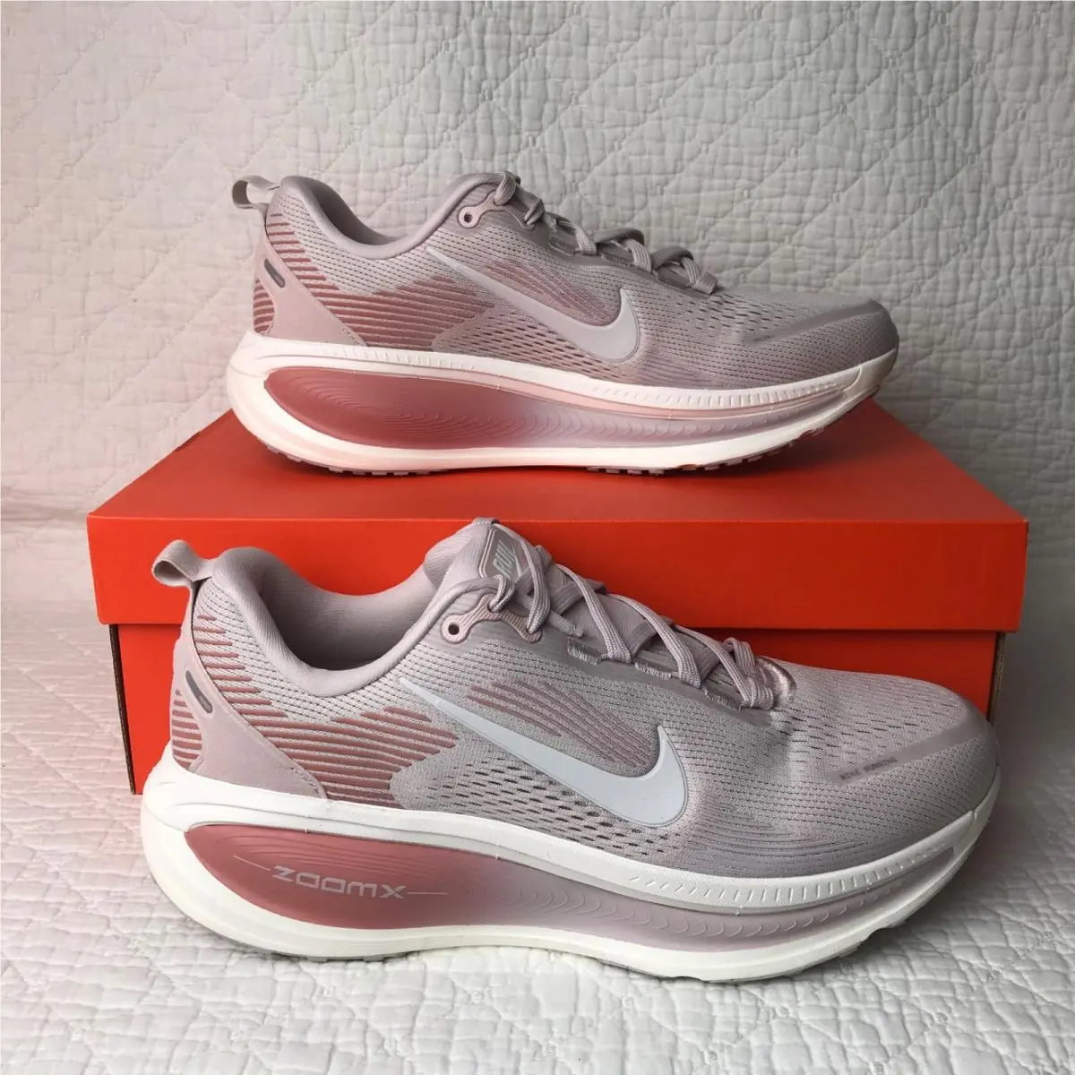 Nike shoes - Nike Vomero 18 - Vomero - HM6804-605 - Silt Red/ Chalk Red Stardust 0