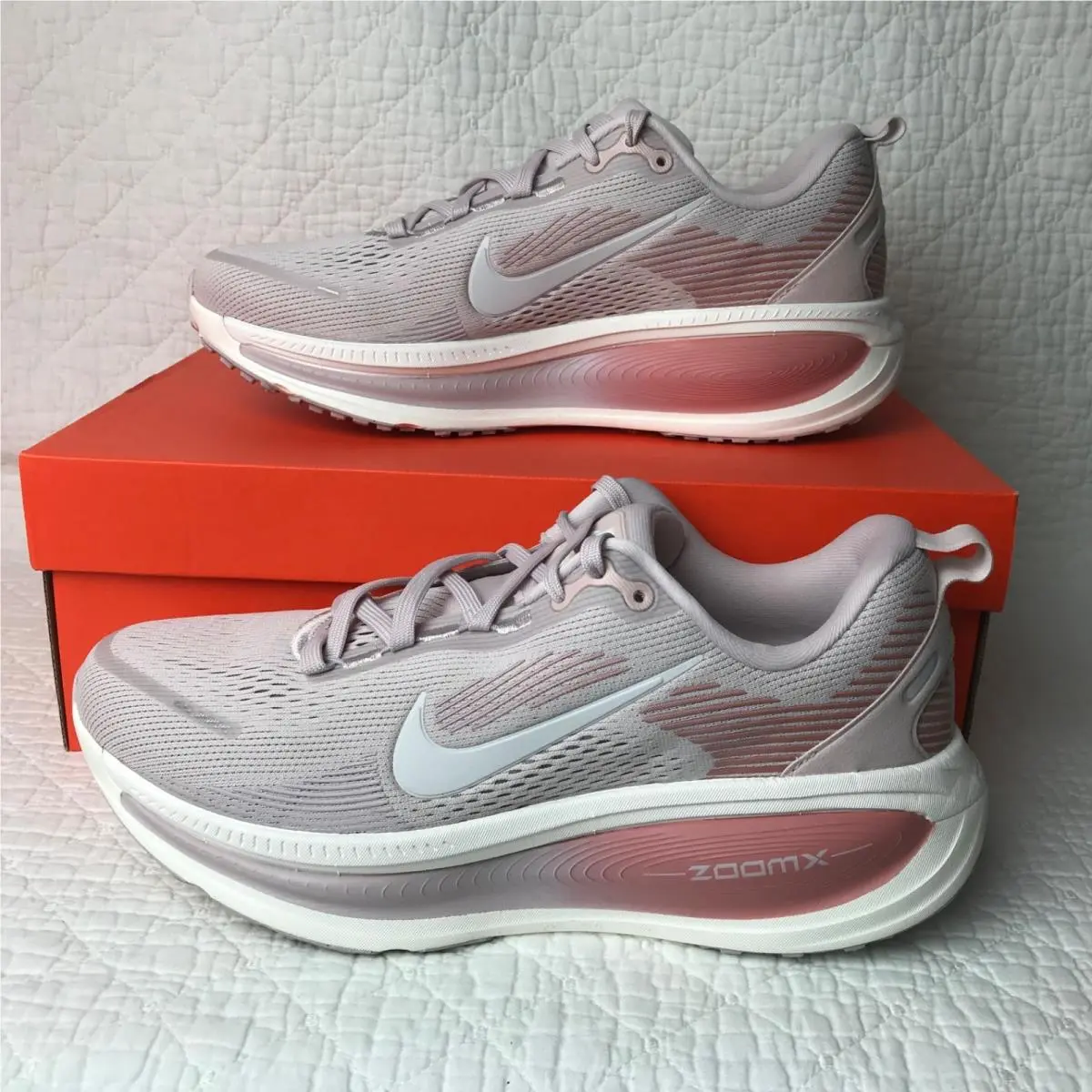 Nike shoes - Nike Vomero 18 - Vomero - HM6804-605 - Silt Red/ Chalk Red Stardust 1