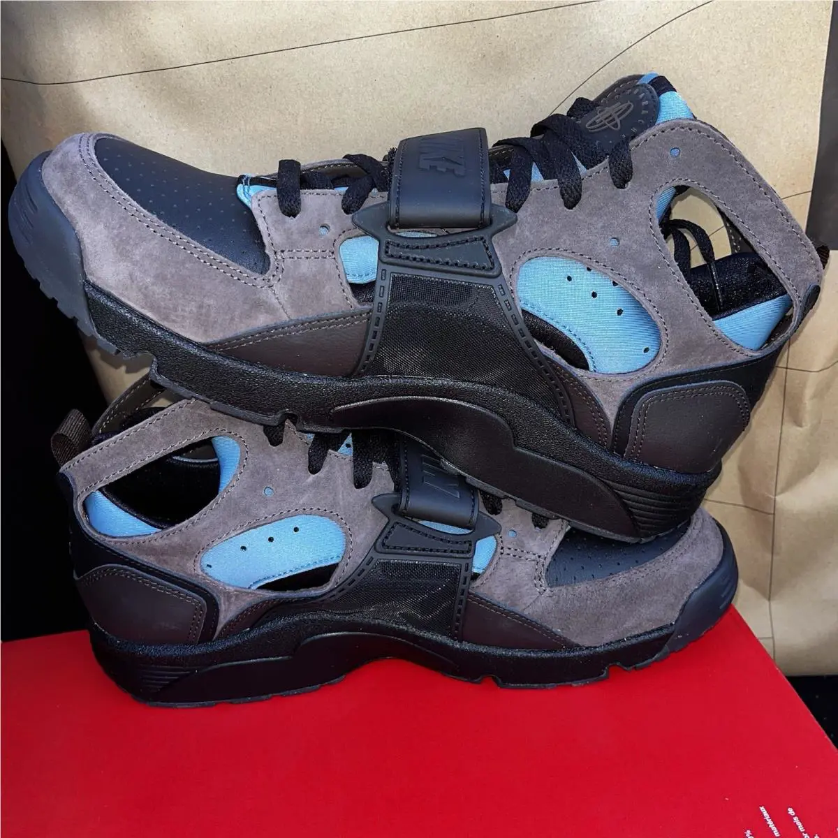 Nike shoes - Nike Air Huarache - Air Huarache - IB0497-001 - Brown / Black 1