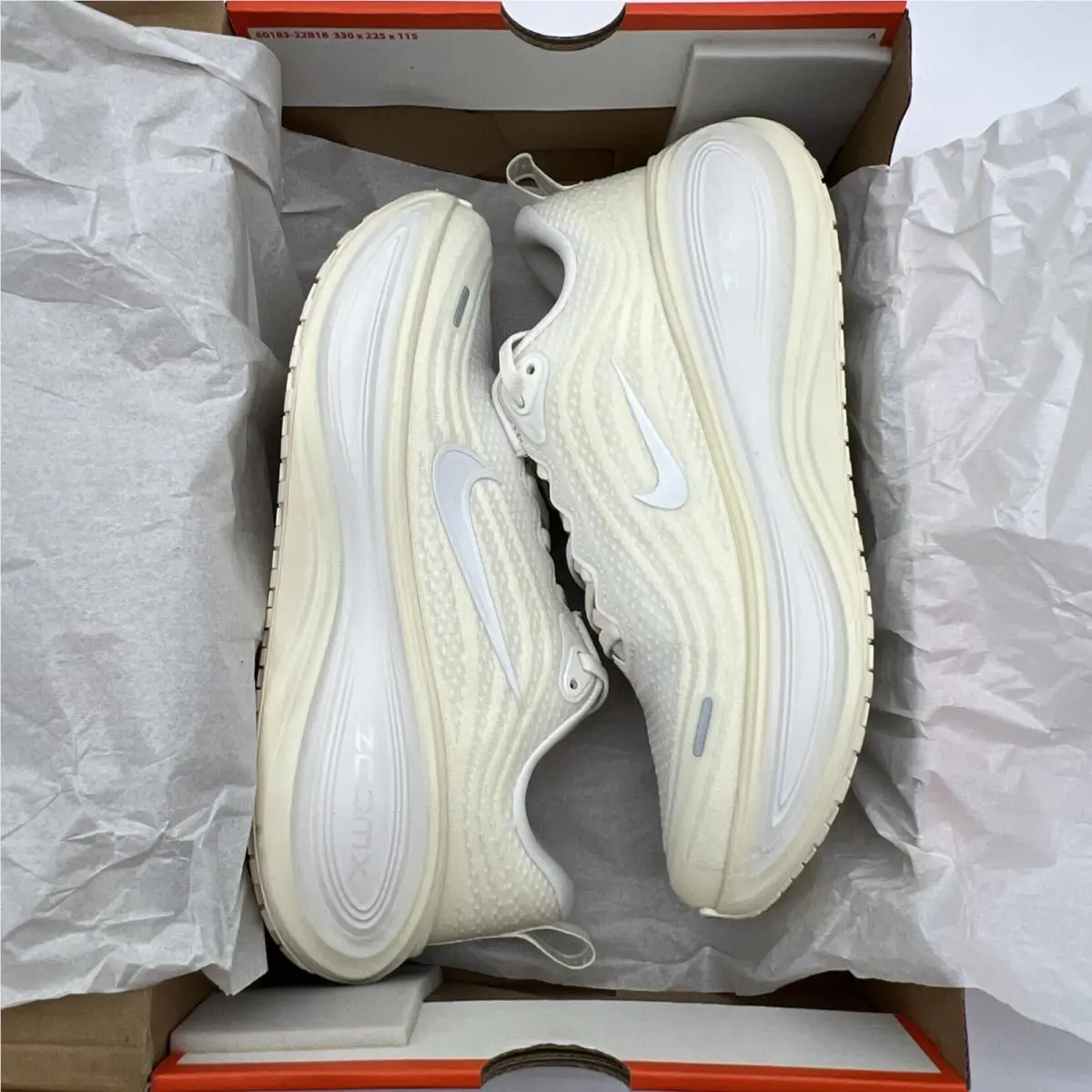 Nike shoes - Nike Vomero Plus - Vomero Plus - HV8154-105 - White 7