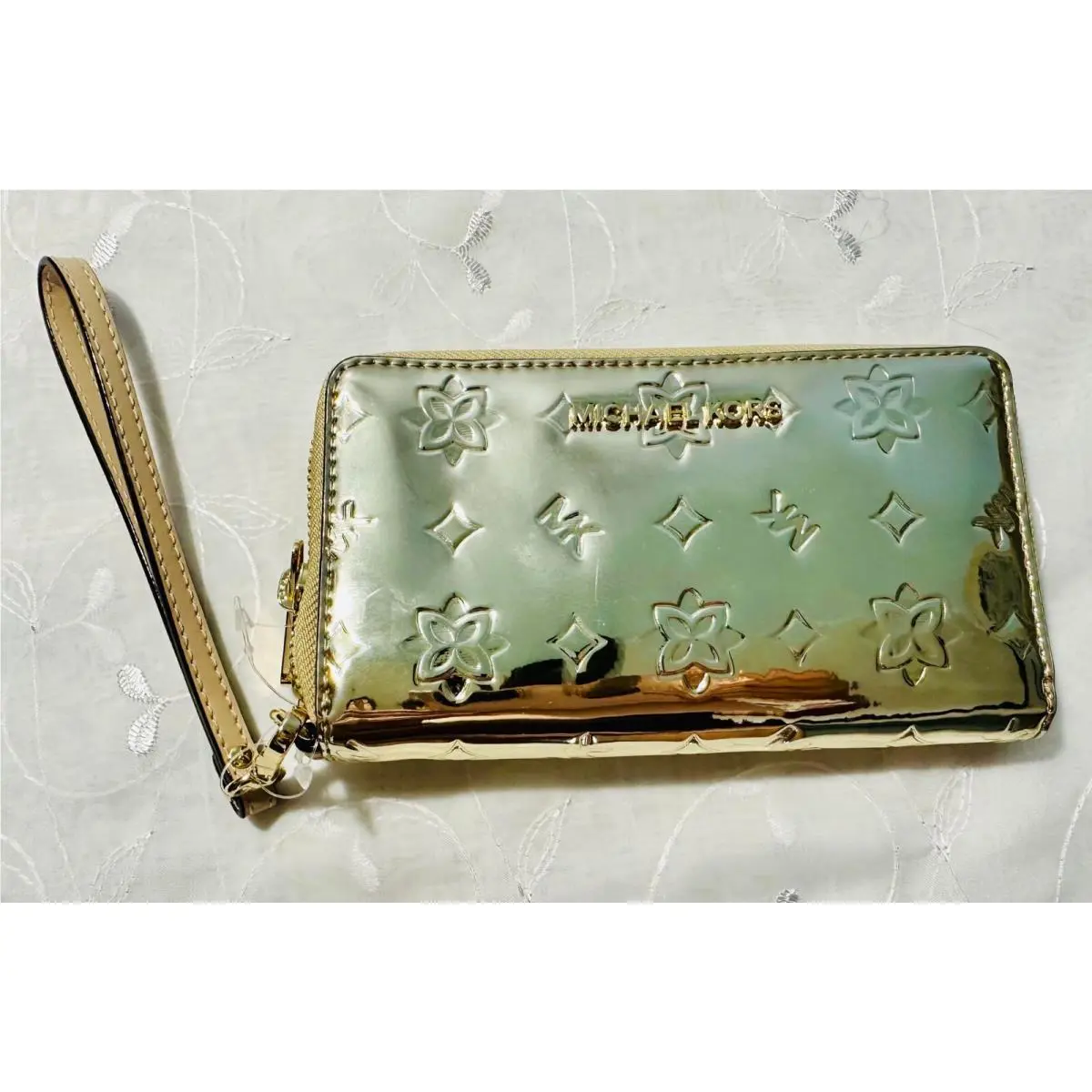 Michael Kors MK Jet Set Travel Large Multifunction Flat Phone Case Wallet