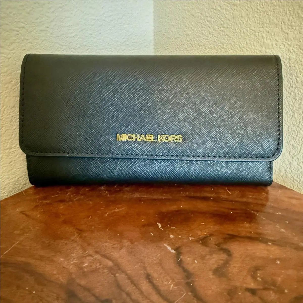 Michael Kors Jet Set Travel Large Trifold Leather Wallet - Black
