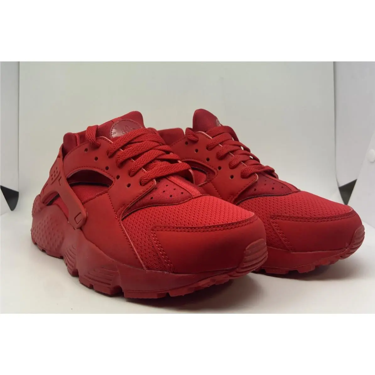 654275-600 GS Size 5.5 Youth Nike Huarache Run Univ-red/univ-red -nib