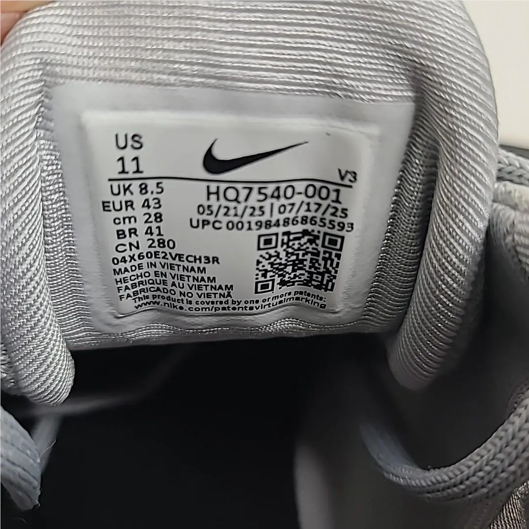 Nike shoes - Nike Shox Z - Shox - HQ7540-001 - Silver/Black/Metallic Silver/Silver (UPC: 198486865593) 2