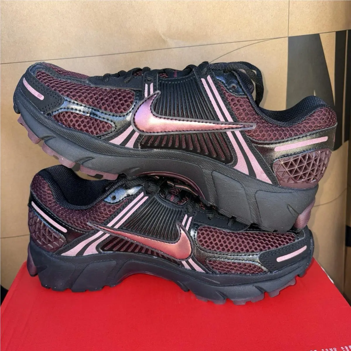 Nike shoes - Nike Zoom Vomero - Zoom Vomero - IB8929-002 - Multicolor 1