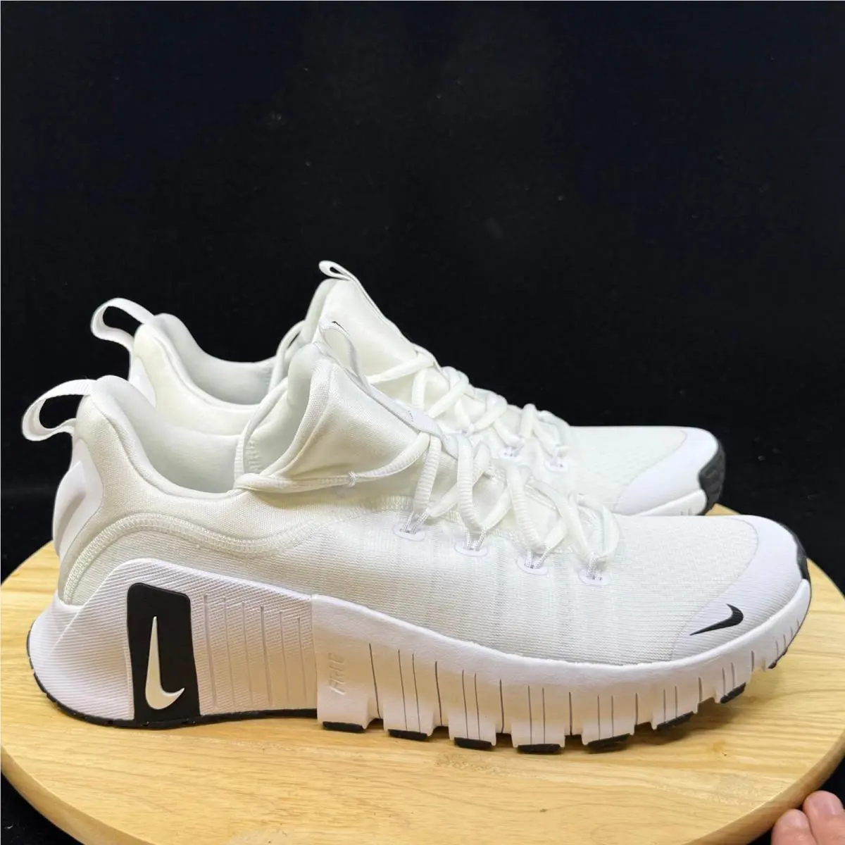 Nike shoes - White 3