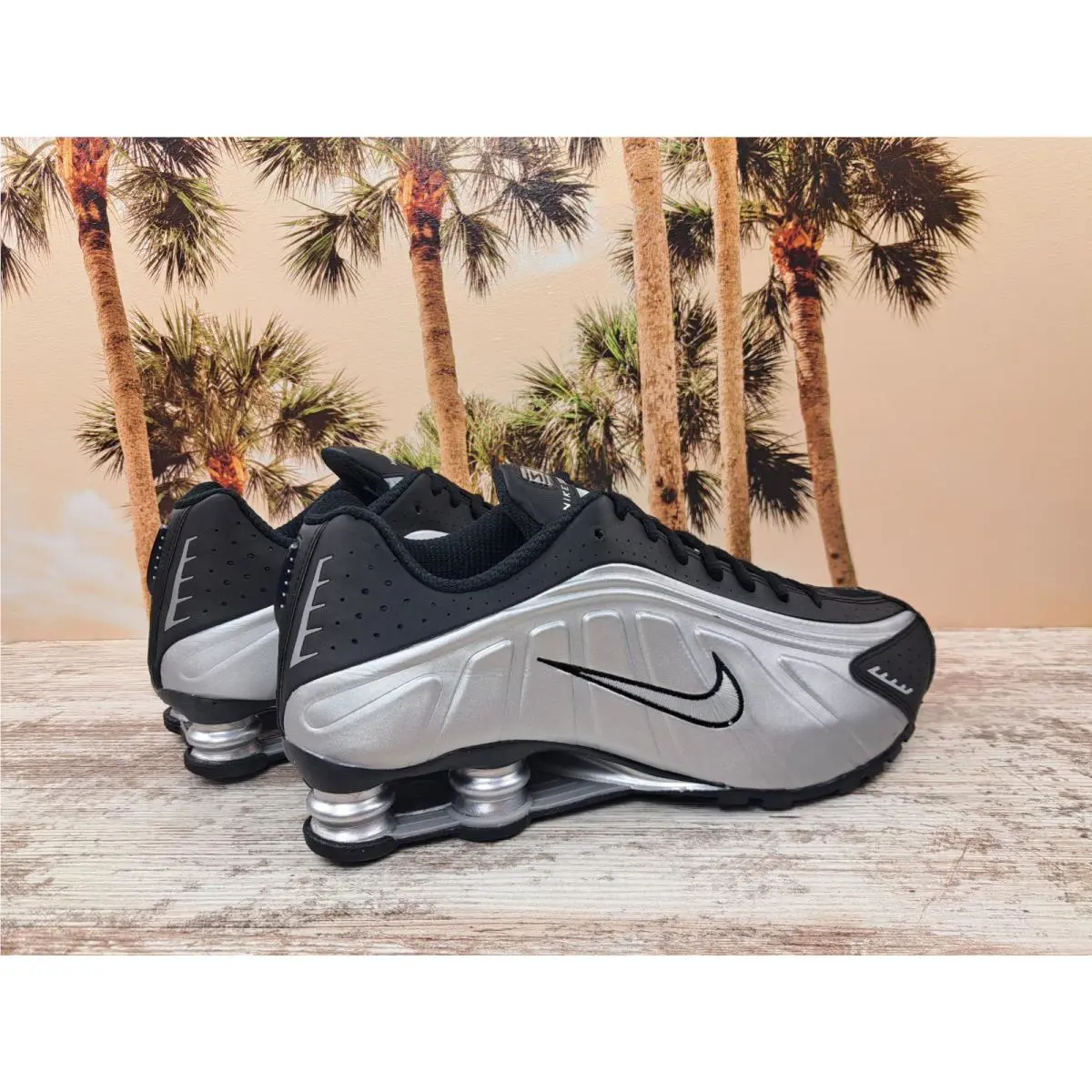 Nike shoes - Nike Shox R4 - Shox - HQ1988-007 - Silver 3