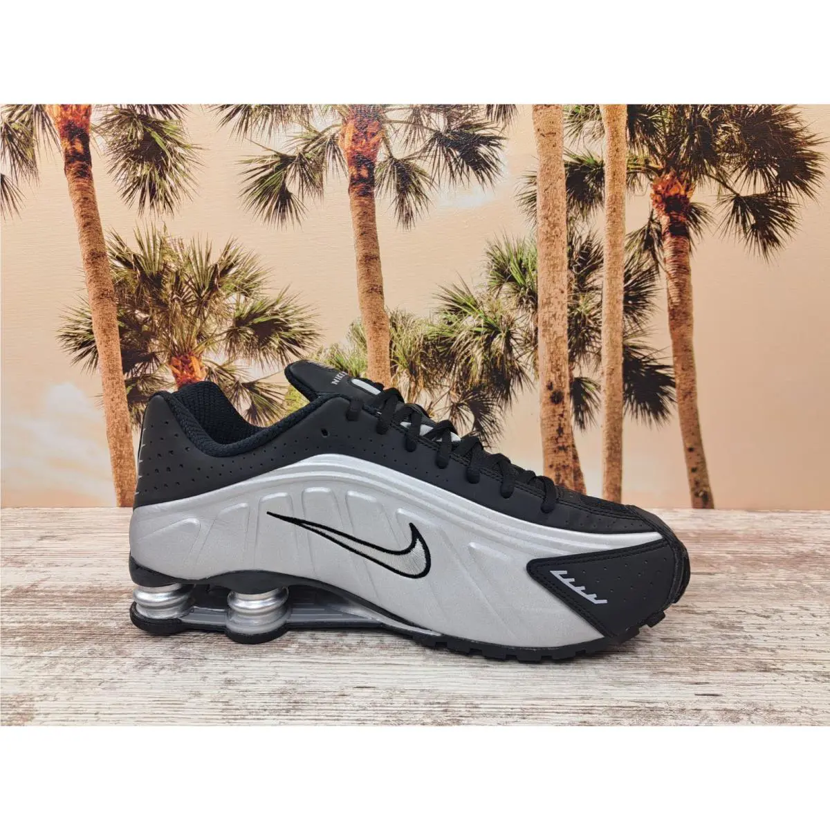 Nike shoes - Nike Shox R4 - Shox - HQ1988-007 - Silver 1
