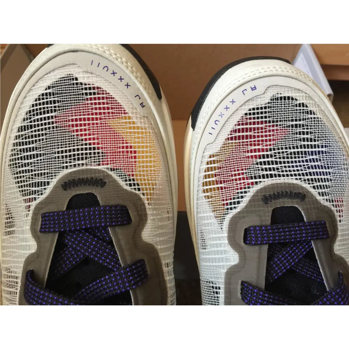 Nike shoes - White 4