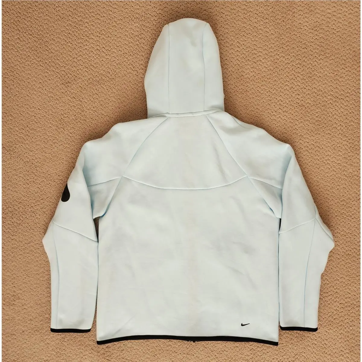 Nike clothing - Nike Tech Windrunner - Tech Windrunner - HV0949-017 - Cannon/Black 5