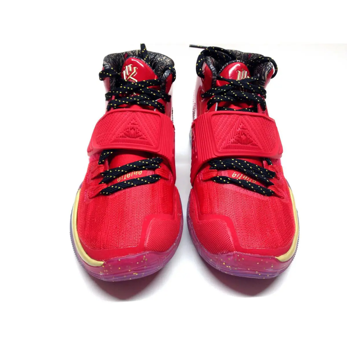 Nike shoes - Red (UPC: 194493927453) 1