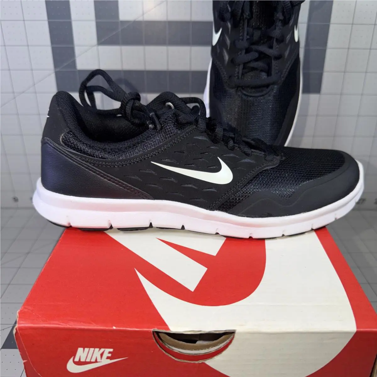 Nike shoes - Nike Orive - Orive - 677136-010 - Black (UPC: 883212310026) 0