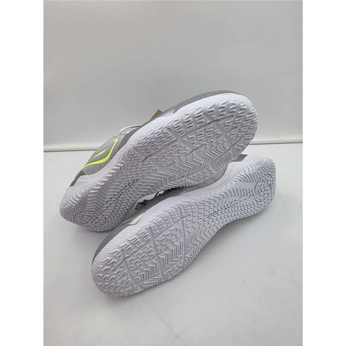 Nike shoes - Nike Tiempo Legend 10 Academy - DV4341-001 - Silver (UPC: 197600864283) 4